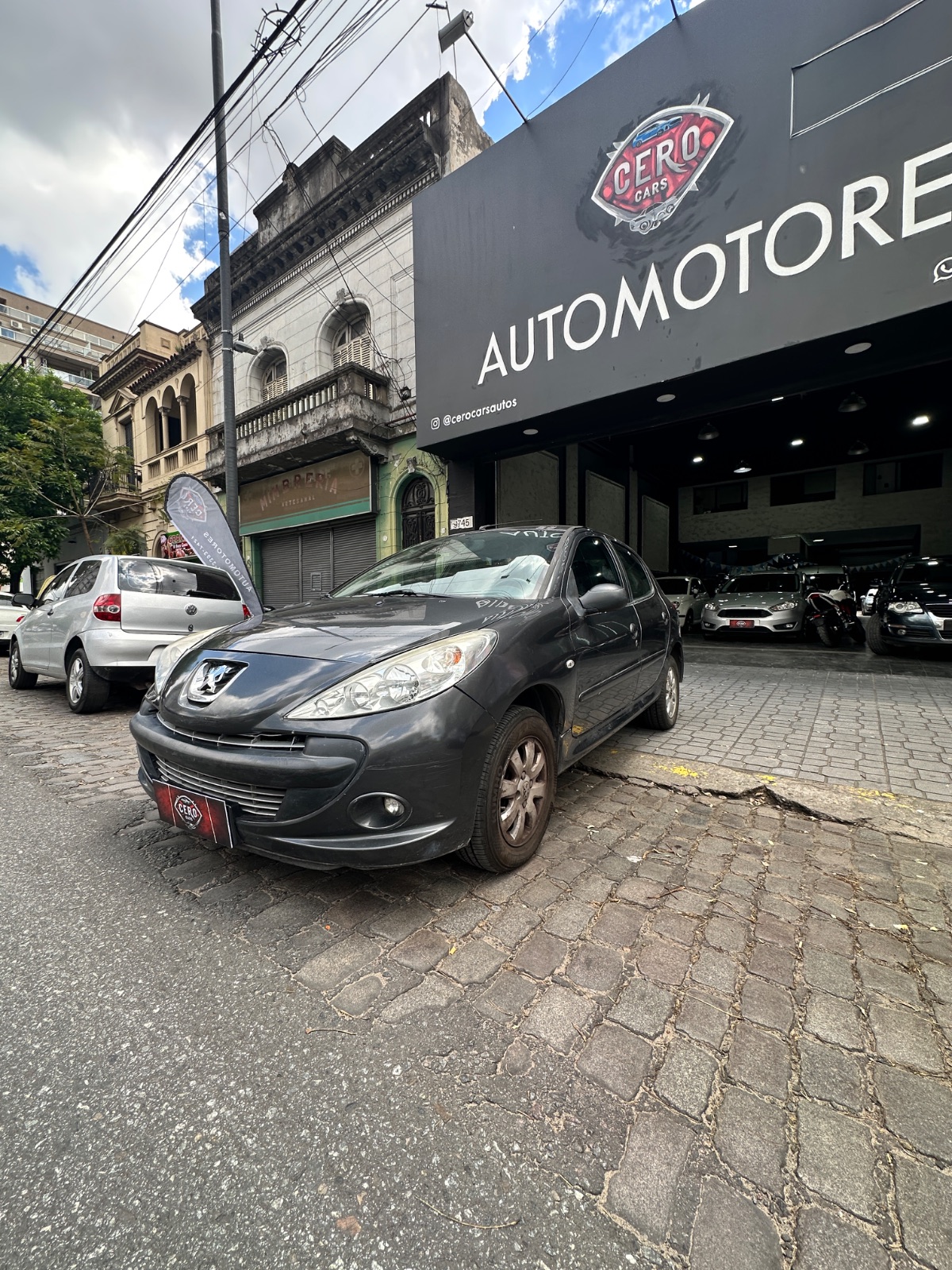 Peugeot 207 Compact — foto 1